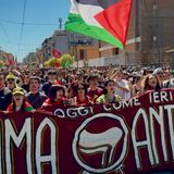 #0 Spari al corteo del 25 Aprile, cinema che aprono, che spariscono, tartarughe killer e alle storie di roma