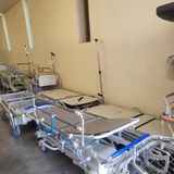 Può un primario aggiustare barelle?