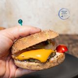 Panino vegetariano con burger di melanzane: facile, gustoso