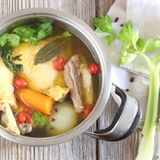 Brodo di Cappone e Manzo