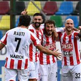 A Trento “Gagno porta guadagno”: la spedizione biancorossa (in 10) traballa ma pareggia