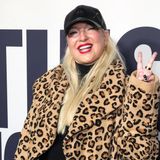 Sia agrees to pay estranged husband over $40,000 per month in child support
