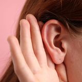 „Zamieniam się w słuch” po angielsku. Pokaż zaangażowanie! IDIOM "I'm all ears" #150