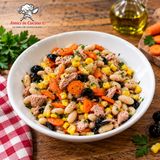 Insalata di fagioli cannellini – fresca, nutriente e piena di gusto
