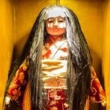 BAMBOLA OKIKU: Il MISTERO dei capelli che crescono da 100 anni