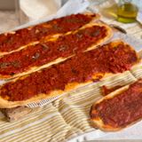 Lingue di pizza con lievito madre