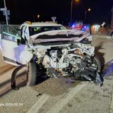 Incidente fra tre auto: quattro feriti, traffico bloccato sulla provinciale