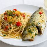 Come fare gli spaghetti con brodetto di ricciola o cavagnola