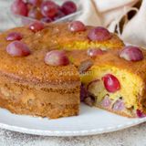 Torta all'Uva Soffice e Leggera: La Ricetta Facile d'Autunno