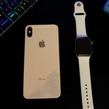 iPhone Xs Max e Apple Watch series 4: grosso è meglio?