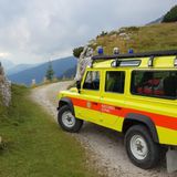 Scivola sul  sentiero, intervengono i soccorsi