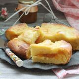 Torta con confettura di pesche