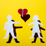 7 frasi per ricominciare dopo un amore finito. Per rialzarsi e ripartire più forti di prima