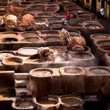 Fès: labirinto dorato dove l'artigianato millenario sussurra storie d'Oriente