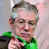 Il lascito di Umberto Bossi e la promessa incompiuta del federalismo