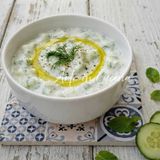 SALSA TZATZIKI: la vera ricetta greca fresca e facilissima
