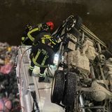 Dimesso dall’ospedale l’operatore ecologico ferito nel ribaltamento del mezzo rifiuti