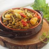 Talli (o cime) di zucca con patate e pelati