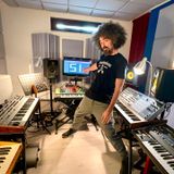 Caparezza, nuovo album in arrivo: dopo il post in autunno che lo ritraeva in studio di registrazione, a maggio la firma con l'etichetta BMG.
