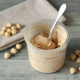 Gelato alla nocciola cremoso