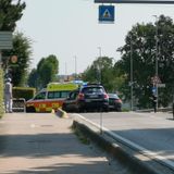 Scontro tra due veicoli di fronte alla “Lanterna”: sul posto ambulanza e polizia locale