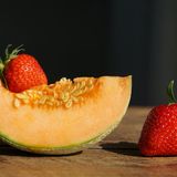 Melone: proprietà, benefici, valori nutrizionali e consigli per consumarlo al meglio