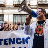 Las noticias de Herrero: Los sindicatos convocan una huelga indefinida en enero contra el estatuto de Sanidad