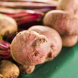 Topinambur: la radice che piace al microbiota