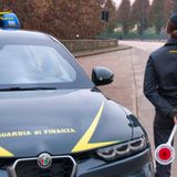 Collaboratori in nero in birreria e slot machines attive fuori orario a Natale e “dintorni”