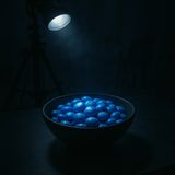 Before every death-defying stunt, Tom Cruise reportedly demands a bowl of blue M&Ms… not to eat—but to count.