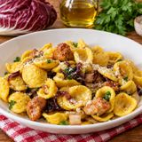 Orecchiette allo Zafferano con Radicchio e Salsiccia