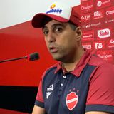 Entrevista com presidente do Vila Nova, Hugo Jorge Bravo, após derrota para o Atlético no Accioly no primeiro jogo da semifinal