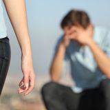 🎤 PODCAST • Romance ~ I am desperately in love with a woman who broke up with me.