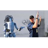 #napoli Vietato malmenare i robot!