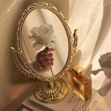 "El espejo". - ¿Qué ves cuando te miras al espejo?.