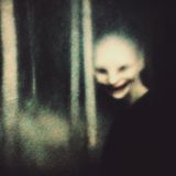 UN'OMBRA STRISCIAVA NEL BUIO - 8 STORIE HORROR!