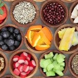 Mandorle, noci, nocciole, anacardi, ecc.! Semi oleosi e frutta a guscio:  proprieta nutrizionali