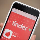 Single Mothers On Dating Apps Who Don't Reveal They Have Kids Are Being Deceitful - Caller