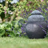 Garden Urns - Garden urns for ashes