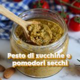 Pesto di zucchine e pomodori secchi: cremoso, veloce e senza cottura