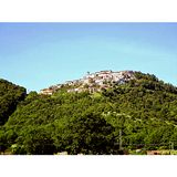 Oricola intorno al suo castello (Abruzzo - Borghi Autentici d'Italia)