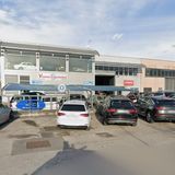 Due meccanici investiti da una fiammata in officina: uno è grave