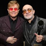 Elton John ha annunciato un nuovo album con il suo storico paroliere Bernie Taupin. In occasione dell'introduzione dell'amico nella RRHOF.