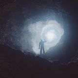 Mito della caverna di Platone: interpretazione e simbologia
