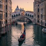 ¿Qué Se Esconde Bajo Venecia? || Secretos Olvidados y Leyendas Malditas