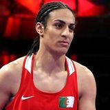 La federazione di boxe tiene fuori dai mondiali femminili gli uomini che si sentono donne