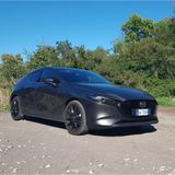 MAZDA 3 e-SKYACTIV X Takumi – Emozione pura