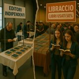 Salone del libro o salone dei saldi? Gli editori indipendenti contro Libraccio