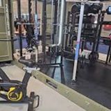 Gimnasio militar portátil español
