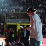 In oltre mille per il “grazie” reciproco (e commosso) fra Giorgia Sottana, il Famila e i tifosi